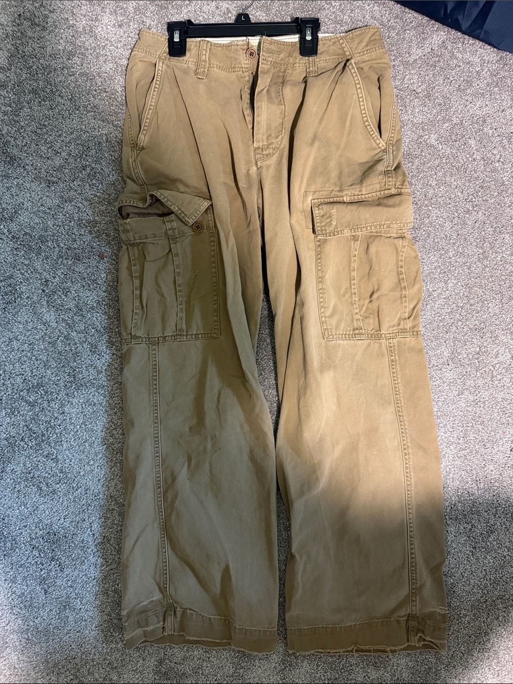 American Eagle Outfitters Khaki Cargo Pants with Multiple Pockets